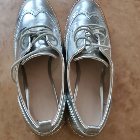 Silver Platform Women's Shoes - Picture 2 of 7